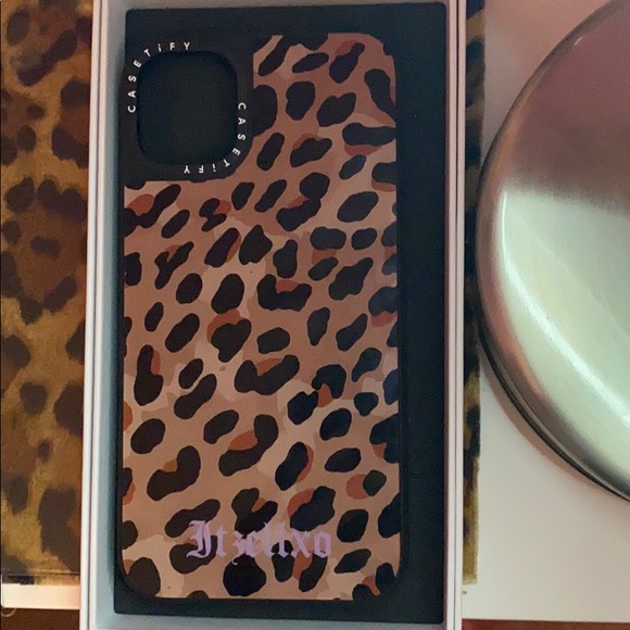 ❌SOLD❌Casetify iPhone 11 Case - Picture 2 of 4